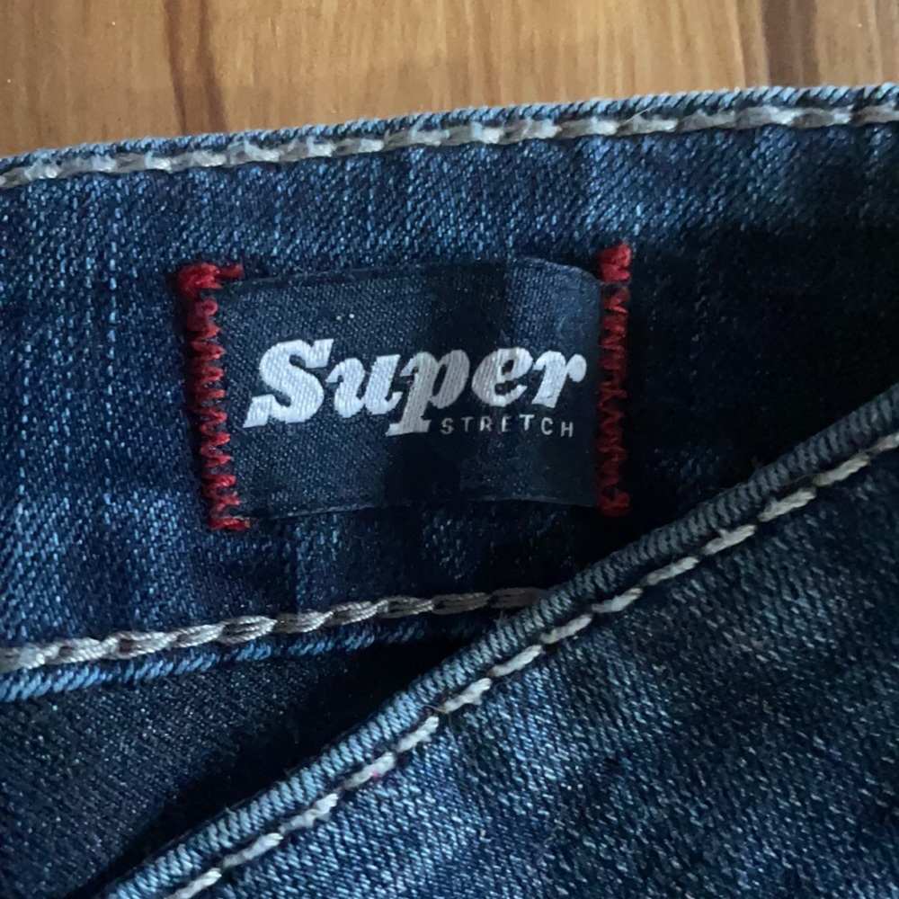 Silver Jeans - Picture 4 of 7